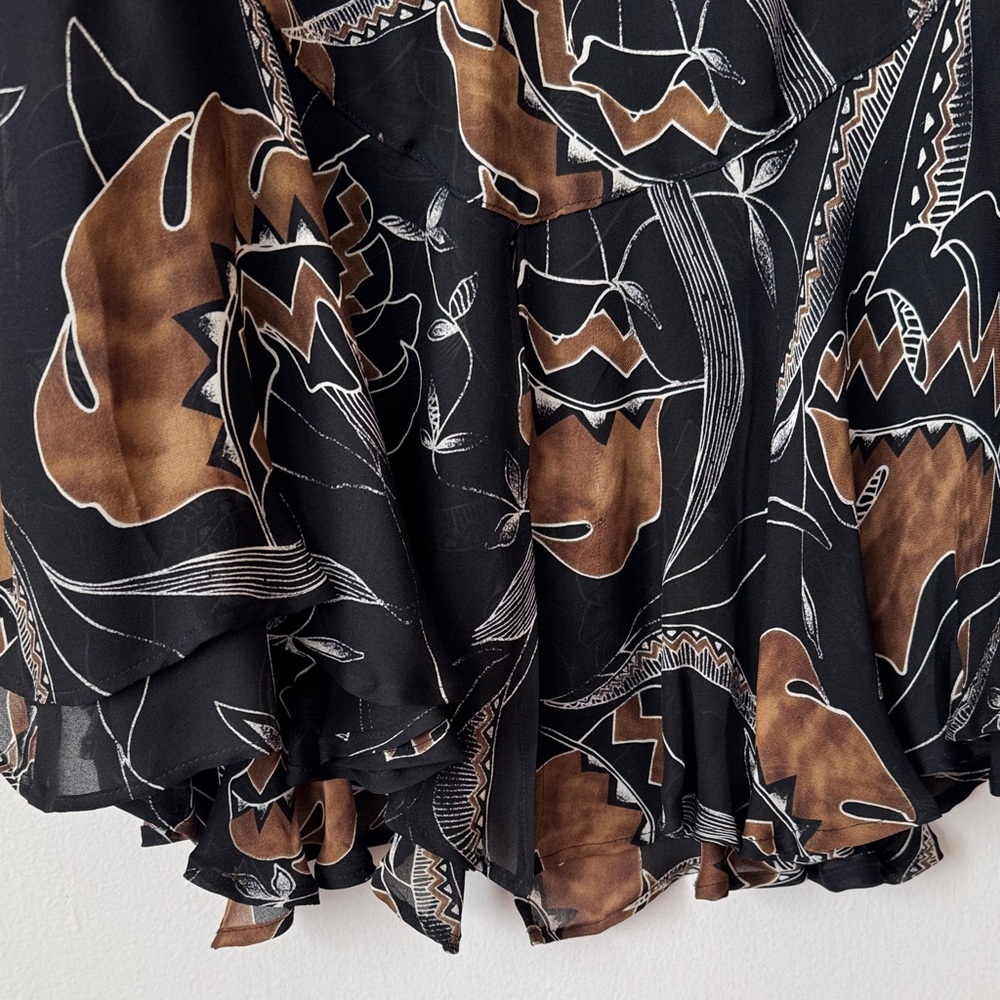 Chico's 100% Silk Flowing Midi Skirt in Black & Brown Floral Design. Medium - Picture 7 of 14